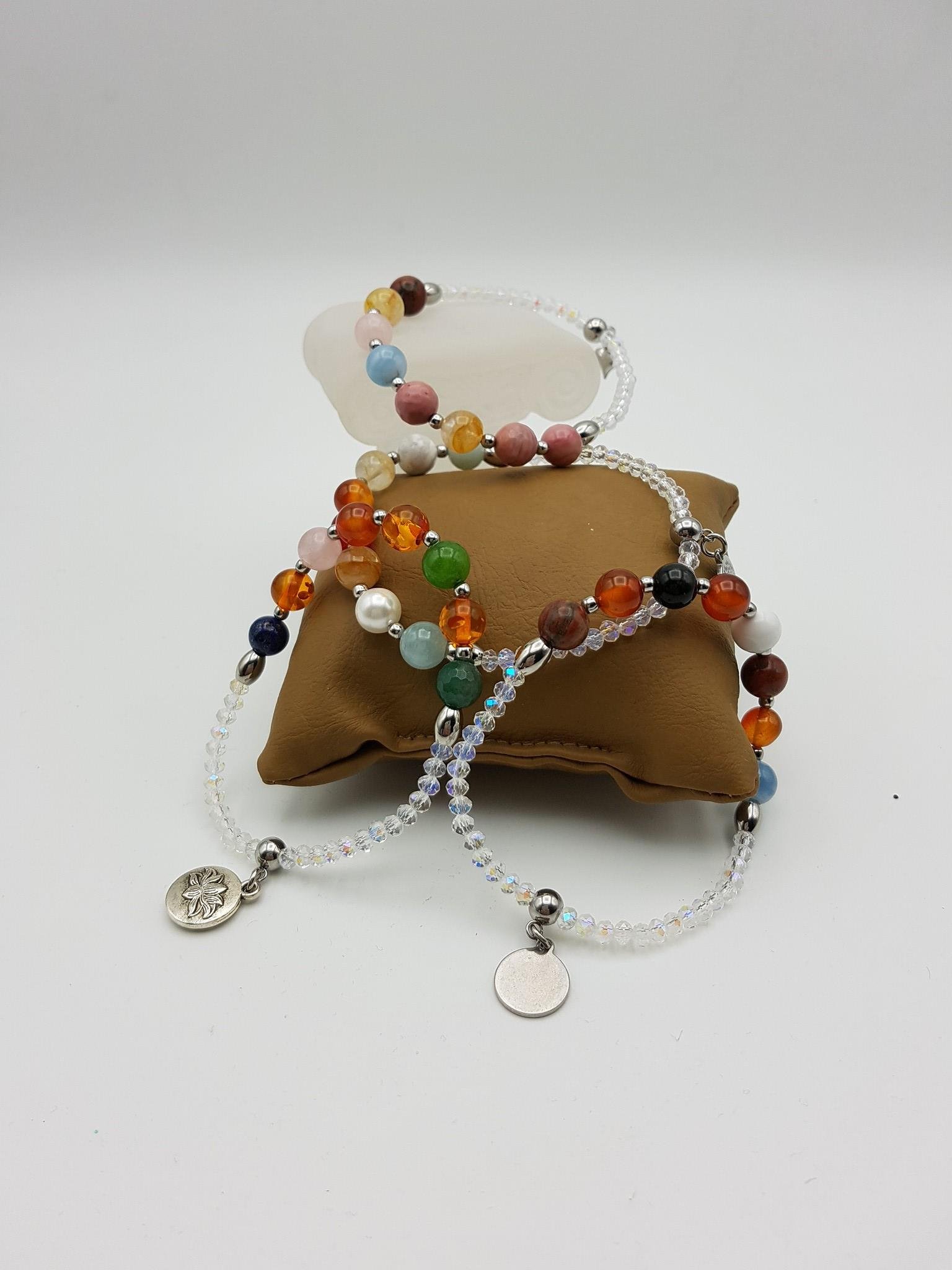 Bracelet 8 pierres + perles en verre