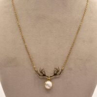 Collier Howlite